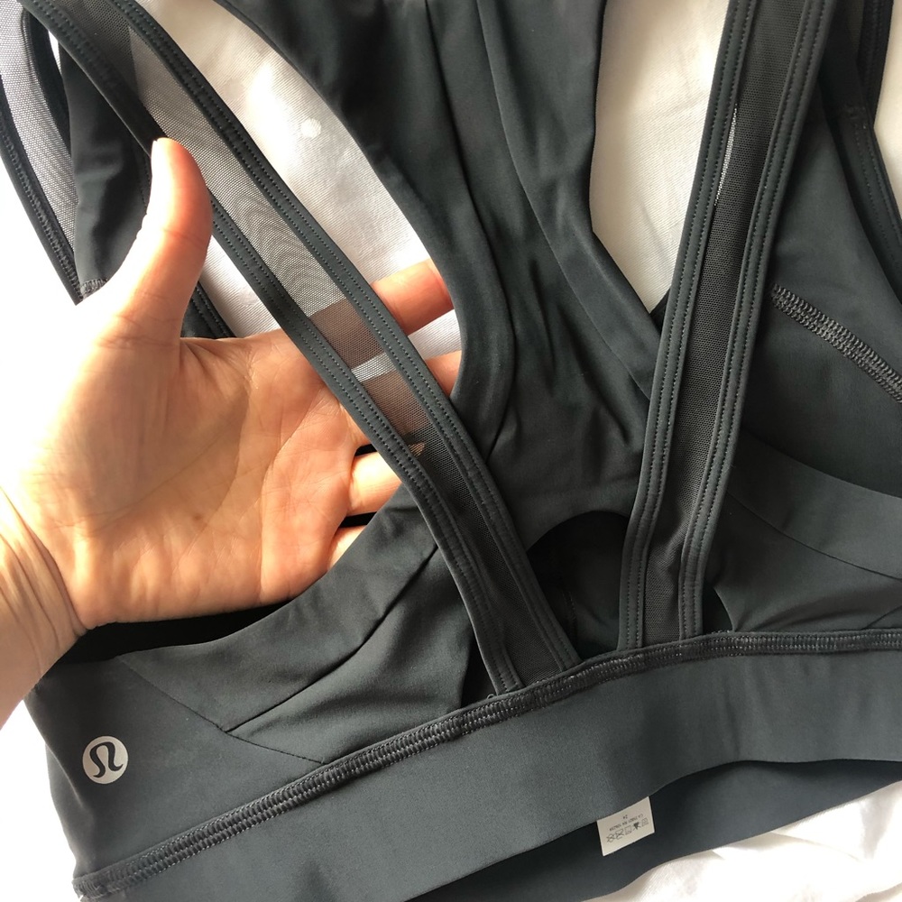 NWT Lululemon Geared to Train Sports Bra - Picture 8 of 8